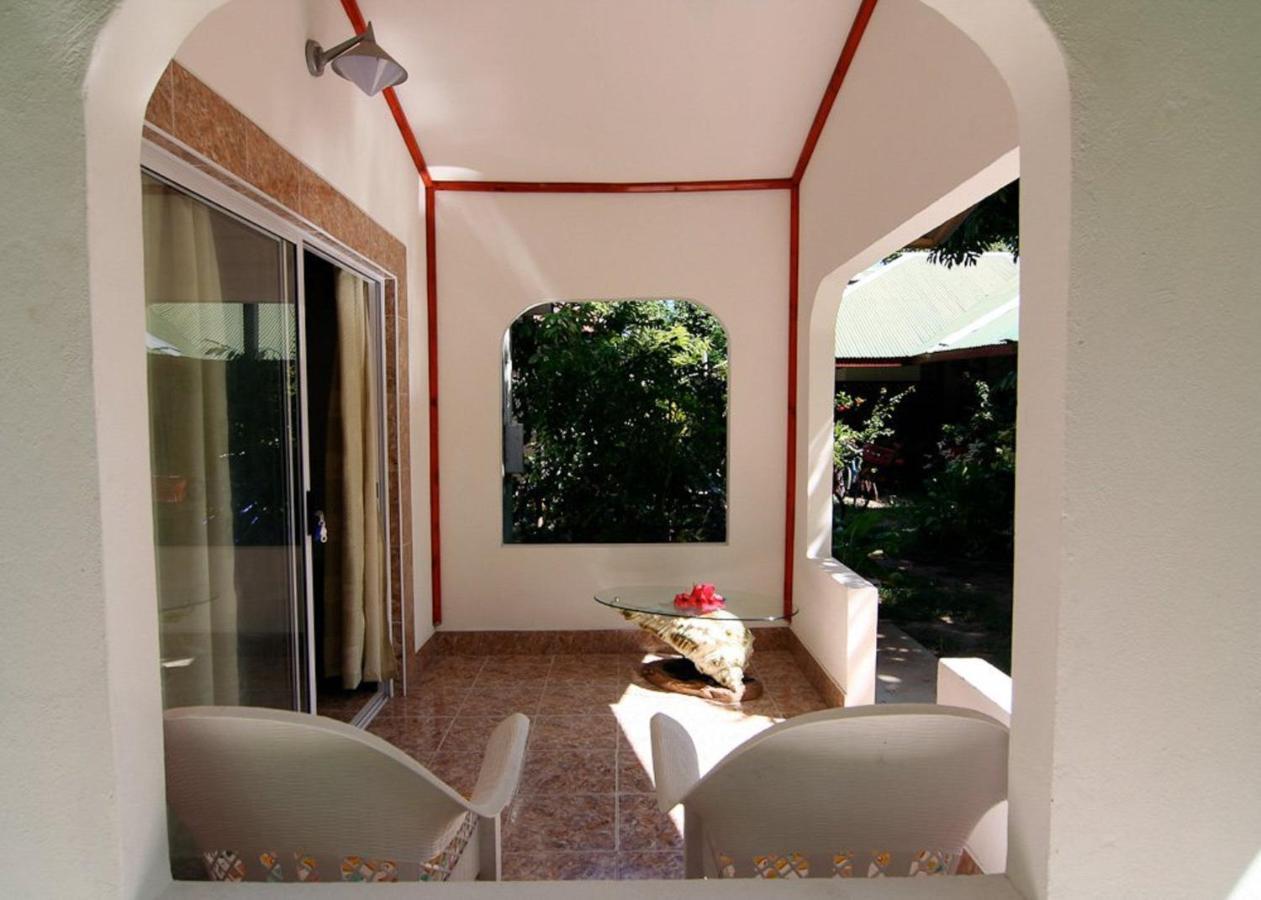 Rising Sun Guesthouse La Digue Exterior foto