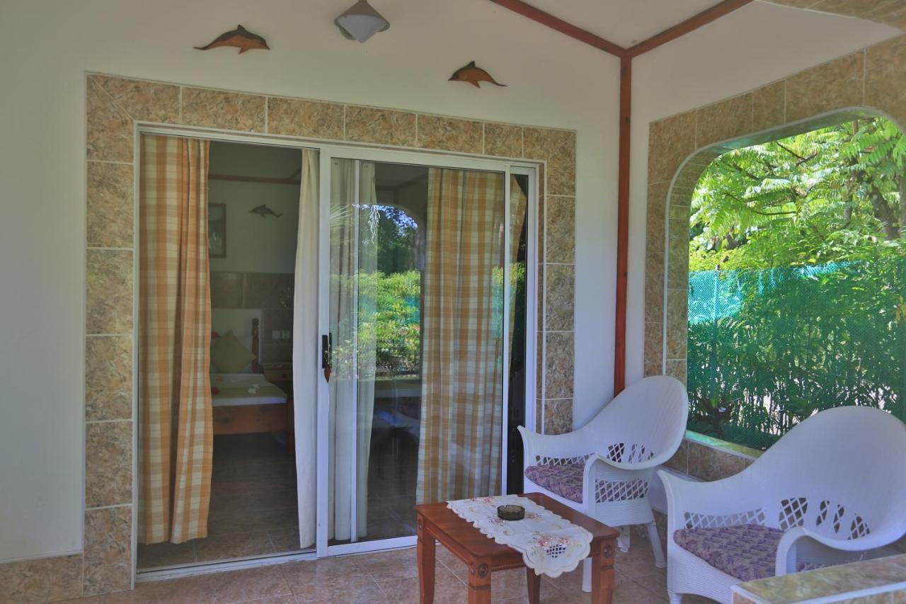 Rising Sun Guesthouse La Digue Quarto foto